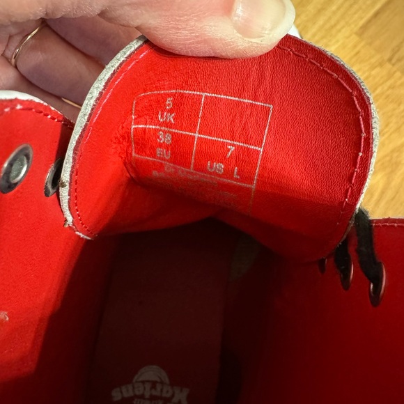 Dr Martens 1460 Bentley II White Leather Red Heart Ankle Brogues Wedding Boots - Picture 8 of 15